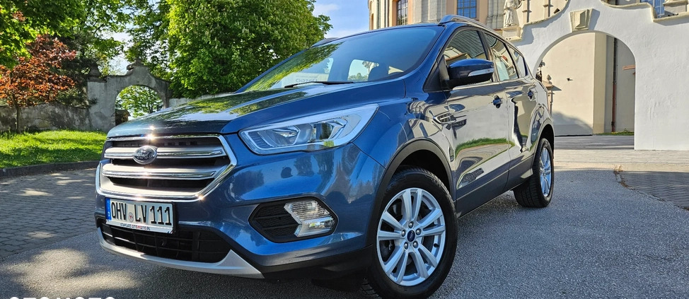 Ford Kuga cena 69999 przebieg: 144100, rok produkcji 2019 z Chrzanów małe 562